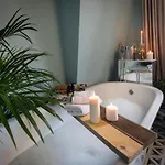 Aparthotel Redstone