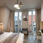 Redstone Aparthotel 4*