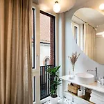 Redstone Aparthotel