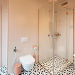 Redstone Aparthotel 4*