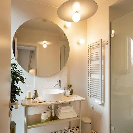 Aparthotel Redstone 4*
