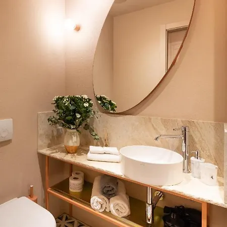 Redstone Hotel apartamentowy Ryga