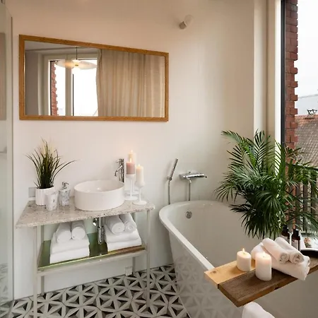 Hotel apartamentowy Redstone