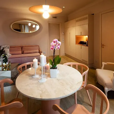 Redstone Lägenhetshotell Riga