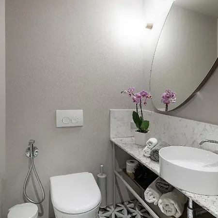 Hotel apartamentowy Redstone 4*