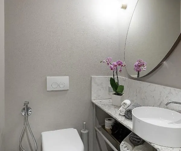 Lejlighedshotel Redstone 4*