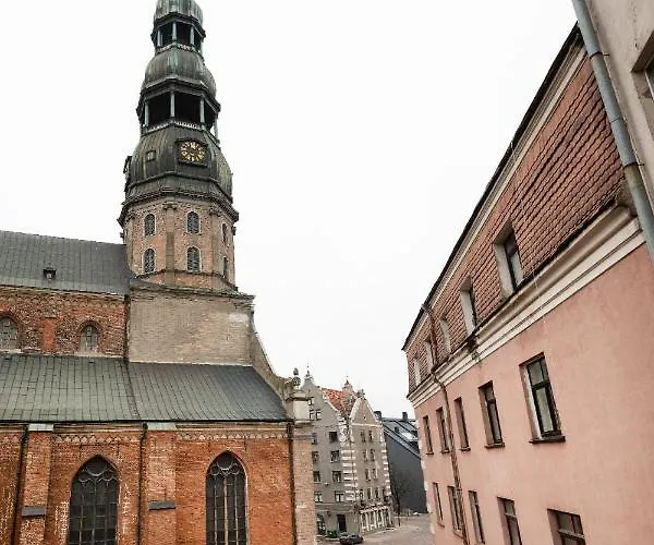 Redstone Lejlighedshotel