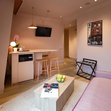 Апарт-отель Redstone Рига