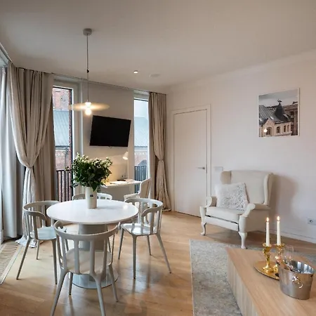 Redstone 4* Рига